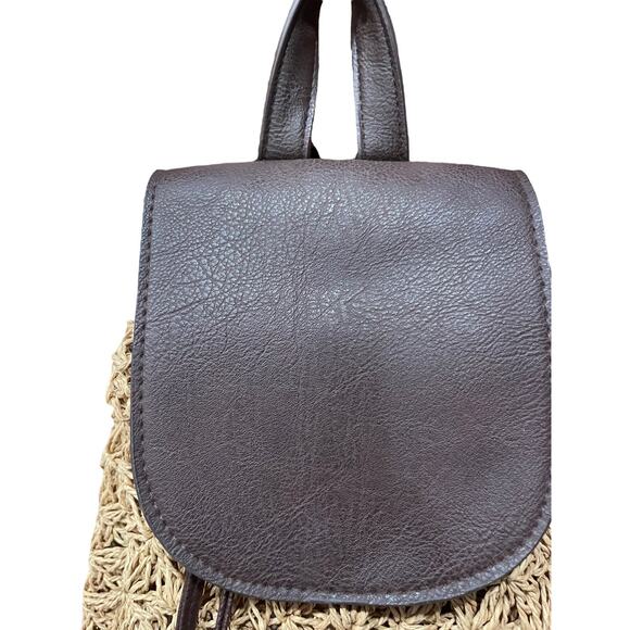 Cappelli Straw Crochet Back Pack Bag/Purse Straw w/Brown faux Leather 10"x9"x6" - Picture 3 of 10